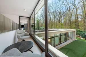 Architektonisches Statement im Grünen und preisgekrönte Villa - „Haus am Park" – Die vollständige Adresse der Immobilie erhältst du vom Anbieter., 22587 Nienstedten, Hamburg – Vorschaubild 4