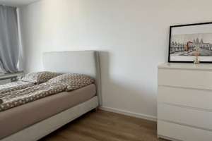 Alltagstaugliche 2-Zimmer-Wohnung mit Balkon in Düsseldorf-Bilk – Auf'm Hennekamp 16, 40225 Bilk, Düsseldorf – Vorschaubild 5