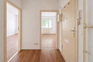 54 m² Neukölln mit viel Potenzial – Lichtenrader Straße 35a, 12049 Neukölln (Ortsteil), Berlin – Vorschaubild 1