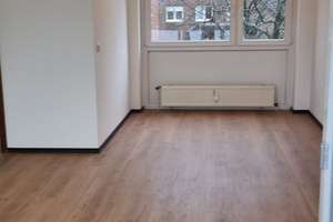 Geschmackvolle, renovierte 3-Raum-Wohnung mit geh. Innenausstattung mit EBK in Paderborn – Kurt-Schumacher-Straße 35, 33102 Kernstadt, Paderborn – Vorschaubild 3