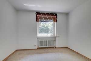 Großzügiger Bungalow mit Schwimmbad am Achterdiekpark in Oberneuland – Bremen – Vorschaubild 18