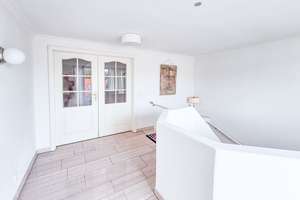 Imposante Maisonette-Wohnung mit Einfamilienhaus-Charakter, 4 Balkonen, Doppelcarport u. Sauna! – Die vollständige Adresse der Immobilie erhältst du vom Anbieter., 23627 Groß Grönau – Vorschaubild 8