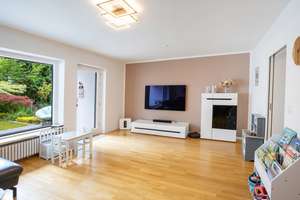 MODERNISIERTES REIHENMITTELHAUS MIT TERRASSE, GARTEN, SAUNA & GARAGE IN HAAR – Die vollständige Adresse der Immobilie erhältst du vom Anbieter., 85540 Haar – Vorschaubild 4