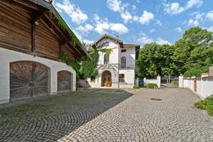 Prachtvolle Rarität und einmalige Schönheit! Villa im Toskana-Stil mit parkähnlicher Gartenanlage – Altötting (Kreis) – Vorschaubild 5