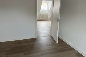 Frisch renovierte 3-Zimmer Wohnung im 2. OG in Bielefeld-Innenstadt – Beckhausstraße 1, 33611 Mitte, Bielefeld – Vorschaubild 9