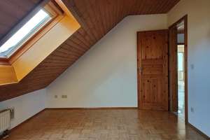 Komfortable, hübsche 3,5 ZW (DG) mit Turmbergblick in Karlsruhe Grötzingen – Die vollständige Adresse der Immobilie erhältst du vom Anbieter., 76229 Grötzingen, Karlsruhe – Vorschaubild 18