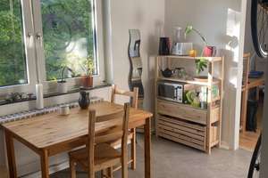 Helle Zentrale Wohnung ab August 