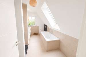 Stilvolle Maisonette-Eigentumswohnung mit großzügiger Dachterrasse in einzigartiger Dorfrandlage – Die vollständige Adresse der Immobilie erhältst du vom Anbieter., 41352 Korschenbroich – Vorschaubild 7