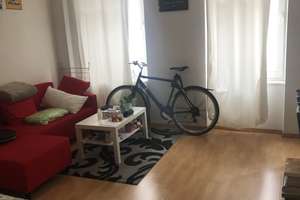charmantes helles Altbauappartment – Löwestr. 7, 10249 Friedrichshain, Berlin – Vorschaubild 2
