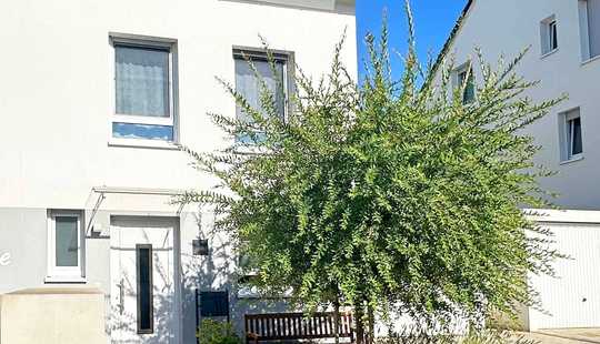 Bild von Modernes Familienglück mit energieeffizientem KfW-55-Standard!