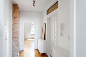 Bezugsfreie Wohnung: Historischer Charme trifft modernen Komfort in Gesundbrunnen. – Die vollständige Adresse der Immobilie erhältst du vom Anbieter., 13357 Gesundbrunnen, Berlin – Vorschaubild 2