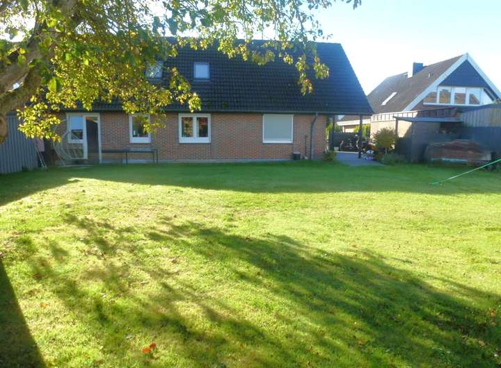 Real Estate Title Image Background