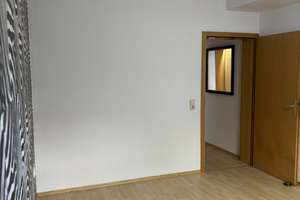 Gepflegte 2-Zimmer-Wohnung mit Terrasse und EBK in Heilbronn-Klingenberg – 74081 Klingenberg, Heilbronn – Vorschaubild 15