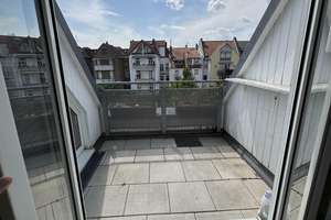 stilvolle 2-Zimmer-DG-Wohnung mit beeindruckender Raumhöhe - zentral in Mz-Kastel, von privat – Admiral-Scheer-Str. 11, 55252 Mainz-Kastel, Wiesbaden – Vorschaubild 8
