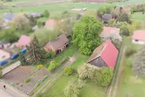 Handwerker-Traum im Grünen: Attraktive DHH mit gemütlichem Grundstück, Scheune und viel Potential – Ostvorpommern (Kreis) – Vorschaubild 14