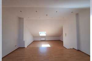***Zentrale Lage: großes Haus mit tollem Garten*** – Offenbach (Kreis) – Vorschaubild 9