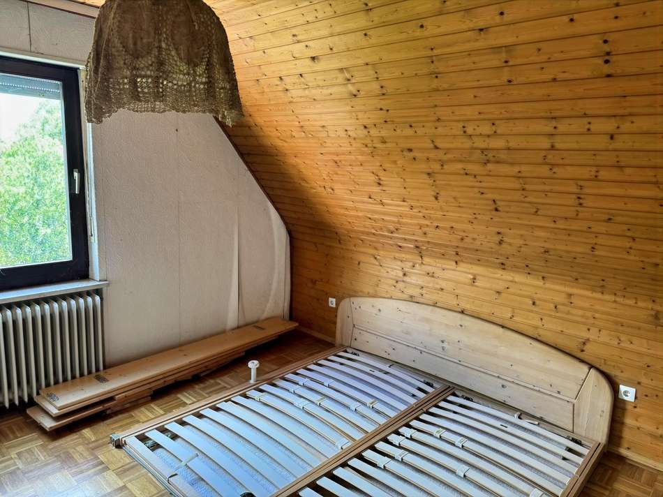 Schlafzimmer 1 DG