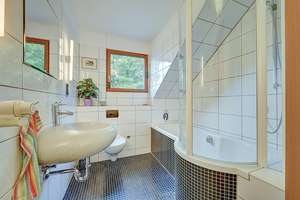 Grüner Wohntraum im Marienviertel – Wohlfühlkomfort in zentraler Lage – Die vollständige Adresse der Immobilie erhältst du vom Anbieter., 46047 Borbeck, Oberhausen – Vorschaubild 25