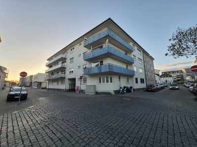 Frisch renovierte 3-Zimmer mit Balkon - provisionsfrei zu verkaufen!