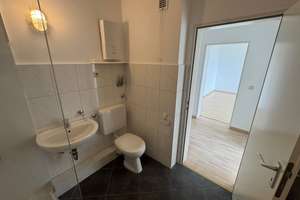 nur mit WBS : Helle  2 Zimmer Wohnung in Düsseldorf Vennhausen mit Fernblick über Düsseldorf – Zwickauer Straße 25, 40627 Vennhausen, Düsseldorf – Vorschaubild 13