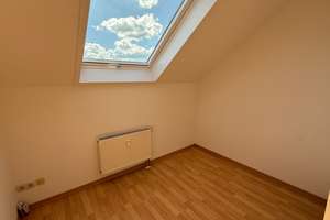 Toller Balkon an der Küche - EBK - Tageslichtbad mit Badewanne – Frankenberger Straße 202, 9131 Ebersdorf, Chemnitz – Vorschaubild 15
