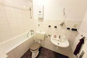 CITYHOUSE: Gepflegte 2 Zimmer Wohnung mit großem Balkon, Keller und TG Stellplatz in zentraler Lage – 51145 Urbach, Köln – Vorschaubild 8