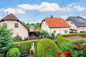 Top gepflegtes EFH mit Gartenparadies, Terrasse, Kamin, Carport und Wohlfühlatmosphäre – Die vollständige Adresse der Immobilie erhältst du vom Anbieter., 4425 Taucha – Vorschaubild 24