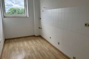 nur mit WBS : Helle  2 Zimmer Wohnung in Düsseldorf Vennhausen mit Fernblick über Düsseldorf – Zwickauer Straße 25, 40627 Vennhausen, Düsseldorf – Vorschaubild 20