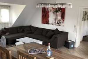 Exklusive, gepflegte 4-Zimmer-DG-Wohnung mit geh. Innenausstattung mit Balkon und EBK – Blasiusstrasse 14, 40221 Düsseldorf – Vorschaubild 3