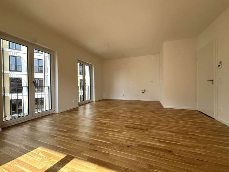 **Erstbezug** Große 2-Raum-Wohnung mit Balkon in Dresden-Friedrichstadt - Foto 1