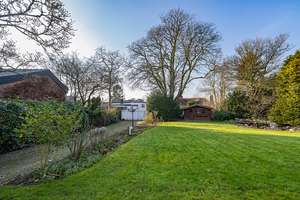 Architektonisch außergewöhnliches Einfamilienhaus mit traumhaftem Grundstück in bester Lage! – Die vollständige Adresse der Immobilie erhältst du vom Anbieter., 47803 Inrath/Kliedbruch, Krefeld – Vorschaubild 4