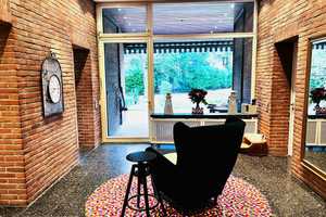 Freistehendes und großzügiges Einfamilienhaus mit weiterem Baufenster und großem Garten am Schloß – Düsseldorf – Vorschaubild 7