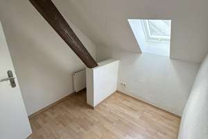 2,5 Zimmer Dachgeschoss-Wohnung in Krefeld-Fischeln - Küche inklusive – Die vollständige Adresse der Immobilie erhältst du vom Anbieter., 47807 Fischeln, Krefeld – Vorschaubild 12