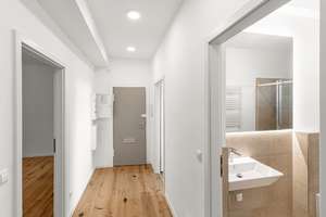 KLEINOD IN FEINSTER LAGE: Nur 5 min. vom Roseneck / Altbaucharme frisch kernsaniert zum Erstbezug! – Hundekehlestraße 18B, 14199 Schmargendorf, Berlin – Vorschaubild 16
