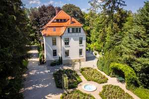 Historische Gründerzeitvilla an der Achalm – Wellness-Pool & imposante Parkanlage – Die vollständige Adresse der Immobilie erhältst du vom Anbieter., 72764 Reutlingen-Mitte, Reutlingen – Vorschaubild 1