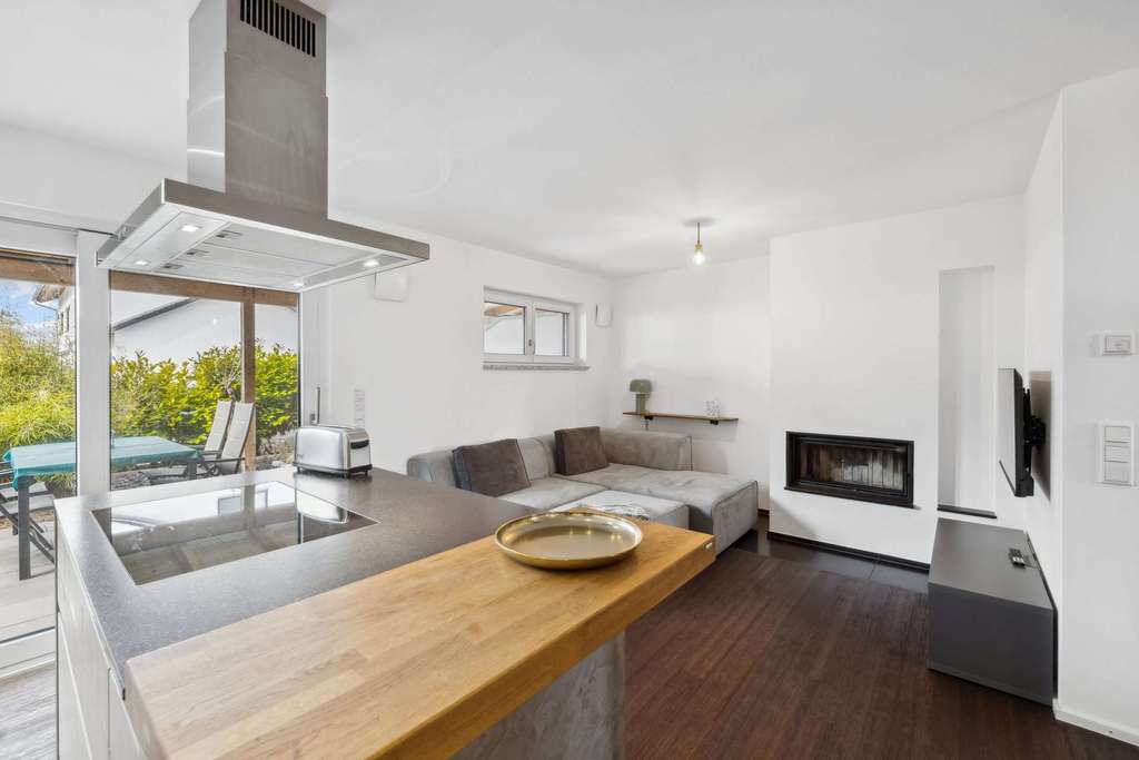 Immobilie in Oberding - Exklusives Zweifamilienhaus in moderner Doppelhausbauweise in Oberding - Bild 0