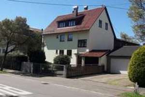 Gepflegte 3,5-Zimmer-Wohnung im 3. OG mit Balkon in Stuttgart-Rohr