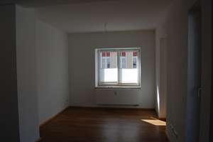 Schöne, gepflegte 2,5 Zimmer-Wohnung mit Balkon und Einbauküche in der Ingolstädter Altstadt – Oberer Graben 57, 85049 Mitte, Ingolstadt – Vorschaubild 6