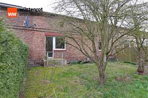 ALLES AUF EINER EBENE: MODERNISIERTES REIHENHAUS MIT EINBAUKÜCHE + CARPORT + GROSSEM GRUNDSTÜCK – Uckermark (Kreis) – Vorschaubild 7
