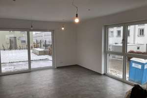 Familienfreundliches helles Reihenendhaus in Regensburg – Die vollständige Adresse der Immobilie erhältst du vom Anbieter., 93055 Brandlberg-Keilberg, Regensburg – Vorschaubild 8