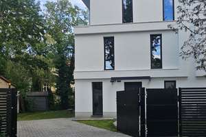 Erstbezug: Moderne Doppelhaushälfte in Karlshorst zur Miete