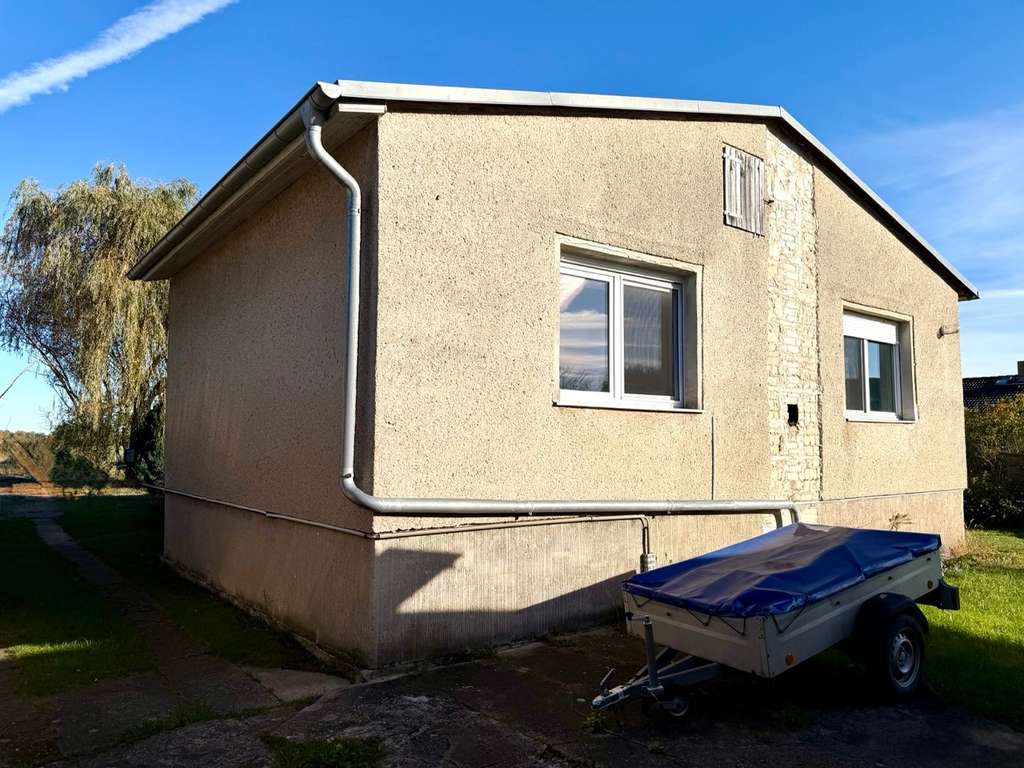 Immobilie in Velten - sanierungsbedürftiges Einfamilienhaus mit Grundstück und Nebengelass - Bild 2