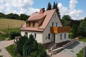 Saniertes Haus mit großer Garage und 5.726 m² Grundstück am Waldrand im Wartburgkreis – Wartburgkreis – Vorschaubild 1