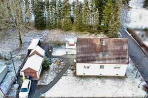 Charmantes Einfamilienhaus mit großzügigem Grundstück und zusätzlicher Landwirtschaftsfläche – Erzgebirgskreis – Vorschaubild 4