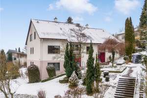 Sehr stark & souverän.
Dreifamilienhaus in Elchingen (Thalfingen)
Drei Wohnungen | 3 Garagen | STP – Junginger Str. 43, 89275 Elchingen – Vorschaubild 7