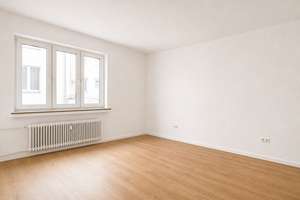 3- Zimmer Wohnung mit Zugang zur Dachterrasse – Gemarker Ufer  21, 42275 Barmen, Wuppertal – Vorschaubild 5