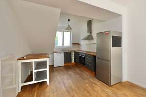 LICHTDURCHFLUTETE DACHGESCHOSSWOHNUNG MIT SONNIGER TERRASSE -  OFFENE WOHNLOUNGE -  ZENTRAL & RUHIG – Koppenstraße 25 lt, 10243 Friedrichshain, Berlin – Vorschaubild 7