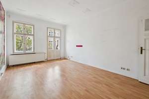 Charmante Altbauwohnung mit klassischem Flair und Balkon in Wilhelmstadt – 13595 Wilhelmstadt, Berlin – Vorschaubild 1