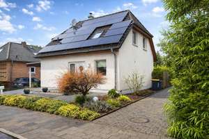 Modernes Einfamilienhaus in zentraler Lage von Bremerhaven-Eckernfeld – gepflegt, energieeffizient – Die vollständige Adresse der Immobilie erhältst du vom Anbieter., 27580 Lehe, Bremerhaven – Vorschaubild 2