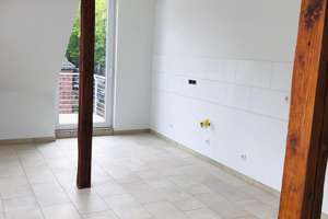 +++ DACHGESCHOSSLIEBHABER AUFGEPASST - ALTBAUCHARME MIT GROßEM BALKON +++ – Westparkstraße 45, 47803 Kempener Feld/Baackeshof, Krefeld – Vorschaubild 2
